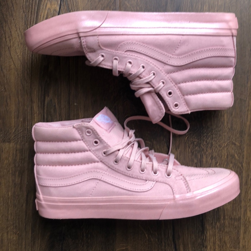 Bubblegum Pink Hightop Vans- sz 9.5